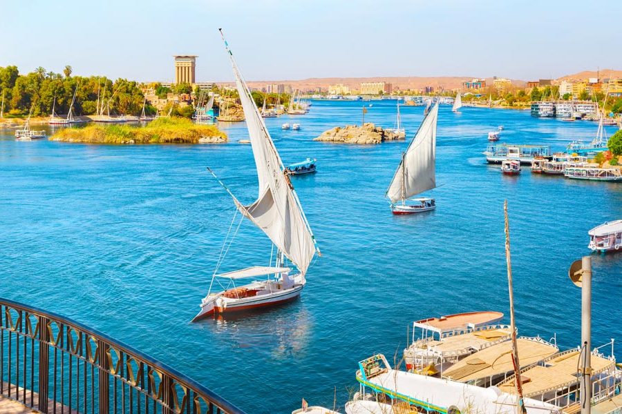 Nile Splendor: A Luxurious 4-Day Cruise from Aswan to Luxor