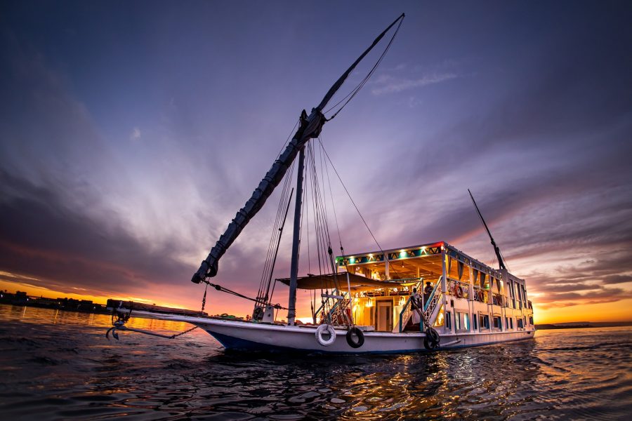 Nile Cruise: Luxor – Esna Locks – Edfu – Kom Ombo – Aswan – Luxor (8 Days / 7 Nights)